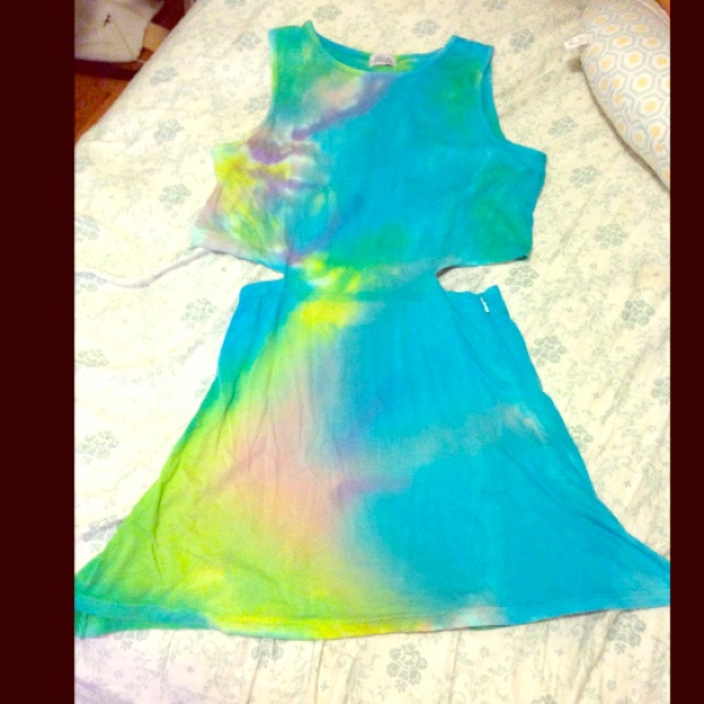 Tie dye open back dress